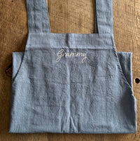 HOMESTEAD APRON - Petals & Thread