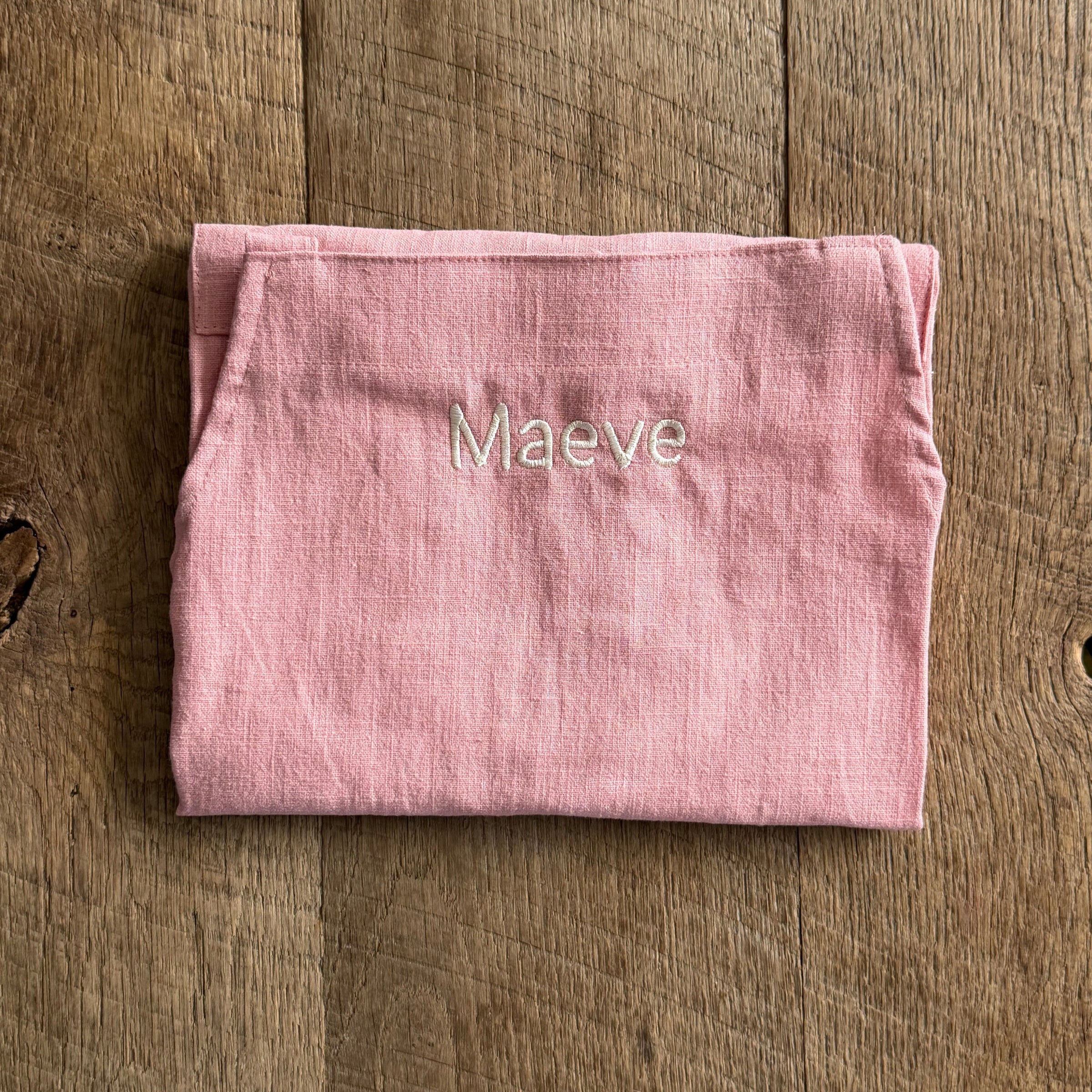 LITTLE APRONS - Petals & Thread