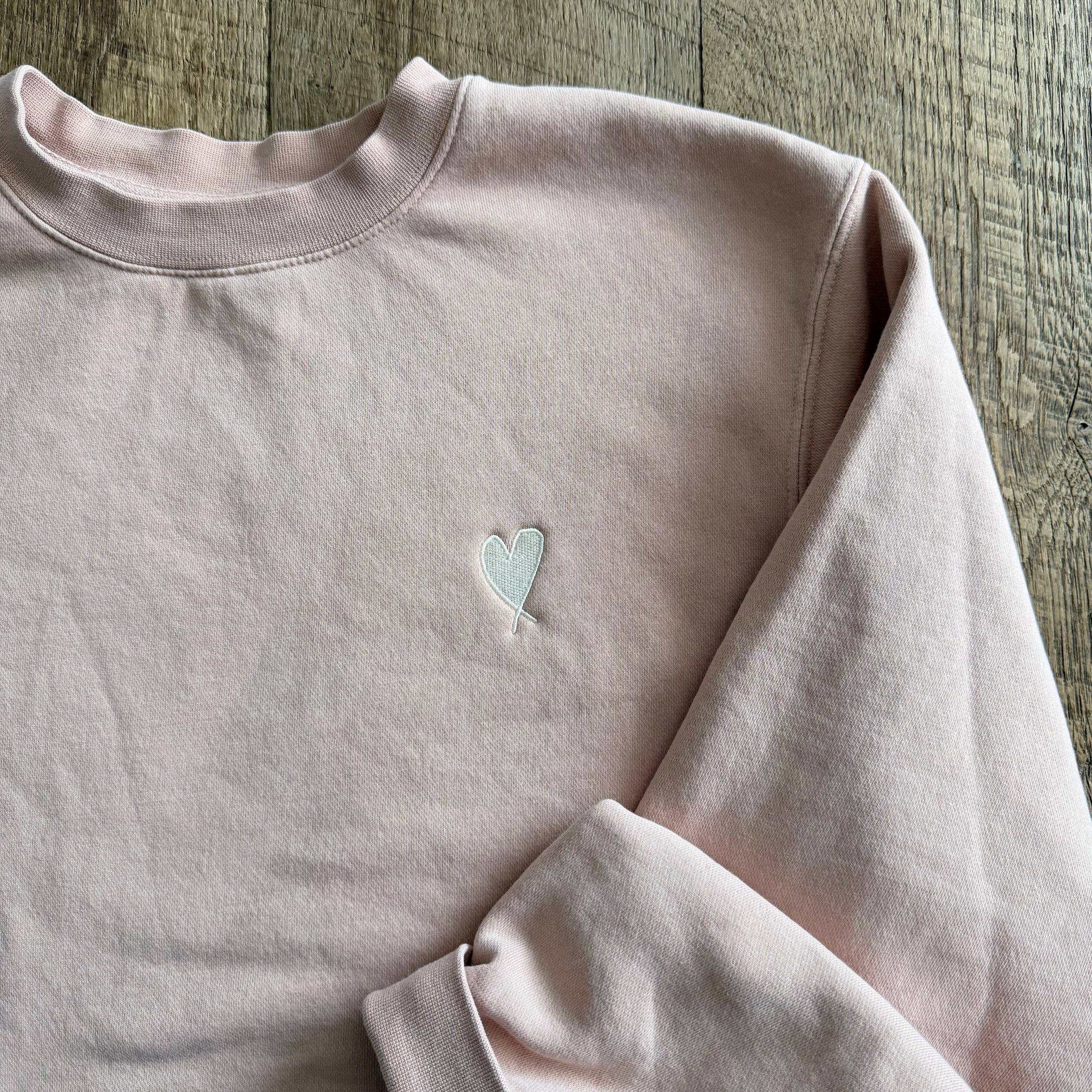 LITTLE LOVES - Petals & Thread