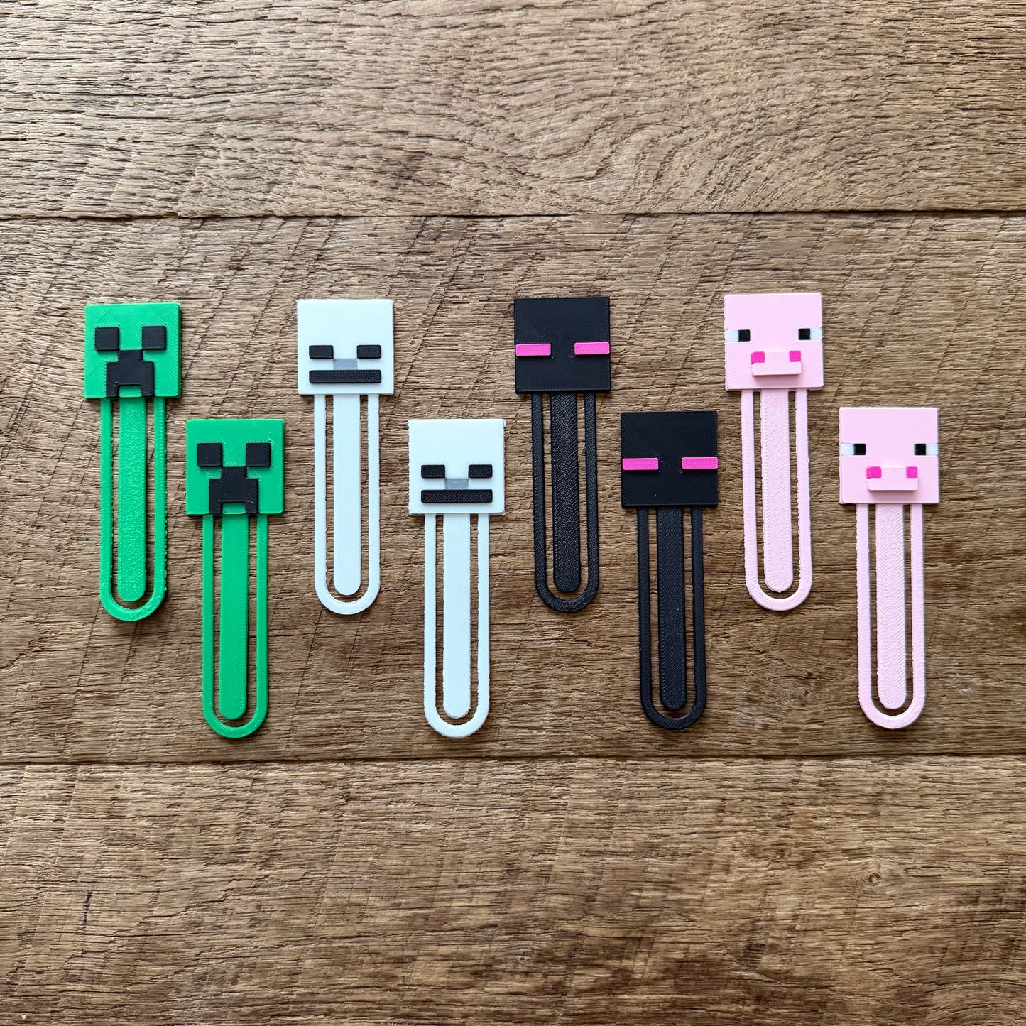 BOOKMARKS - Petals & Thread