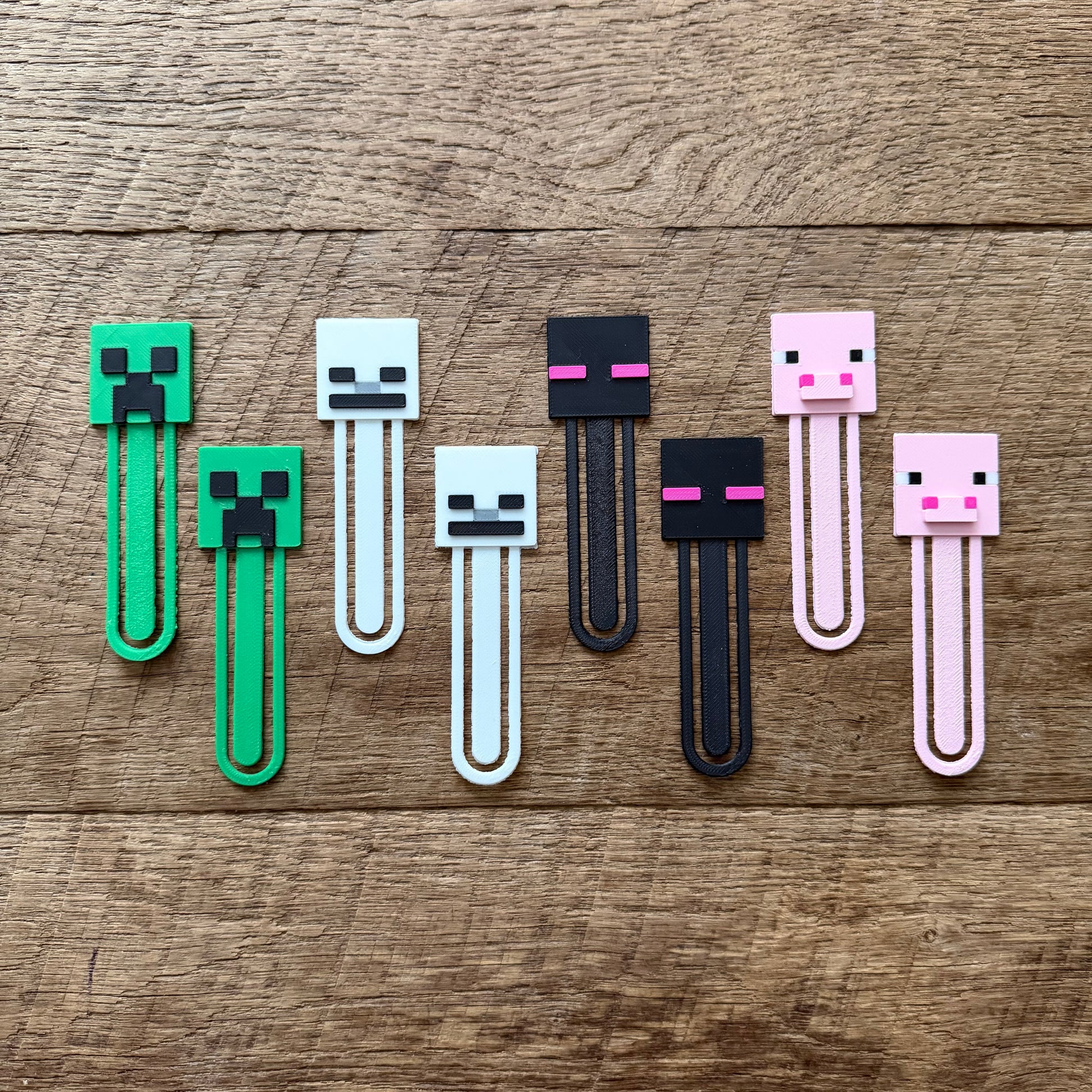 BOOKMARKS - Petals & Thread