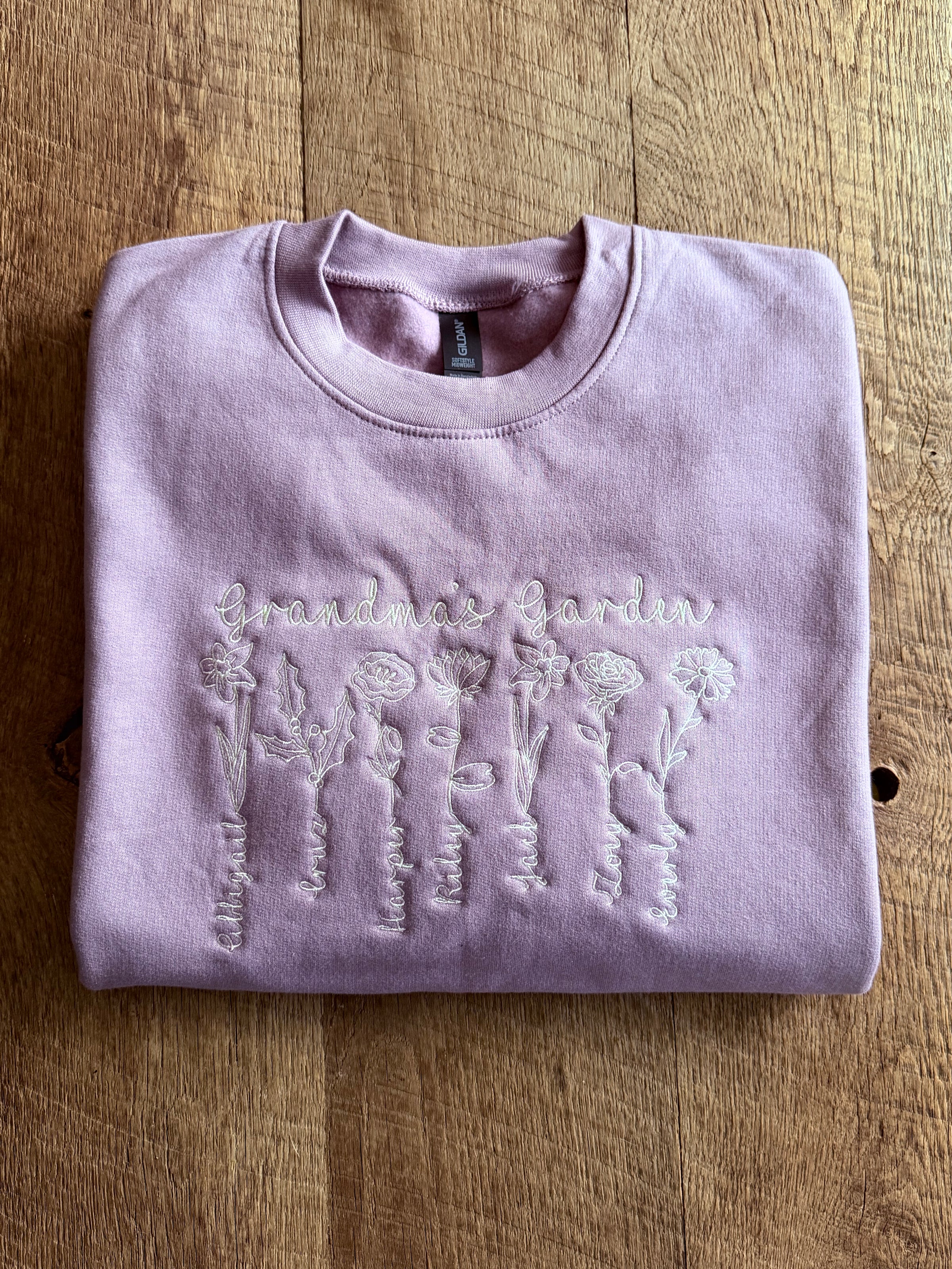 GARDEN BIRTH FLOWER - Petals & Thread