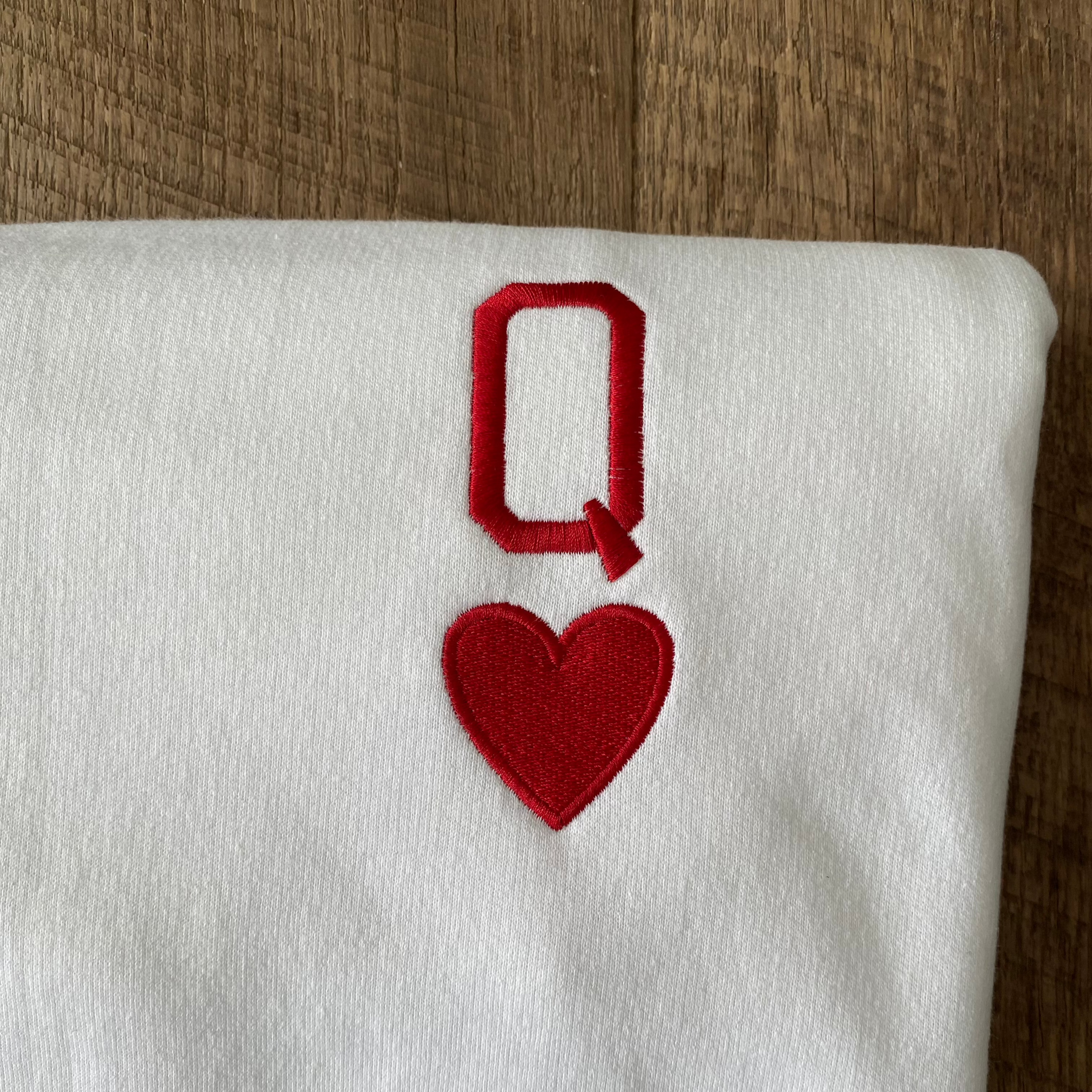 QUEEN OF HEARTS - Petals & Thread